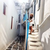 Emily Aristidou的照片