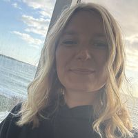 Jessica Schneider's Photo