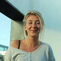 Anna Lousberg的照片