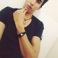 cihan gökçeer的照片