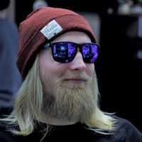 Dmitry Averianov的照片