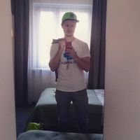 Максим Валов的照片