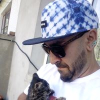 Lucian Cornea的照片