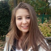 Özge Yegül's Photo