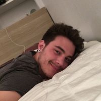 Alexandre  Vétillard的照片