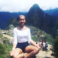 Karla  Flores's Photo