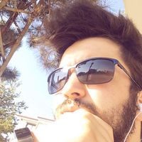 Ayhan Tiryakioglu的照片