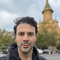 Benjamin  Saksik's Photo