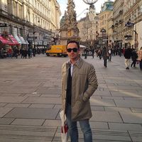 Andre Tchino's Photo