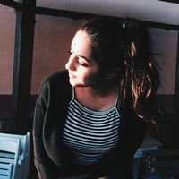 Ariadna Mayal's Photo