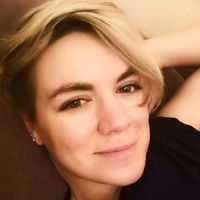 Anna Bredovva的照片