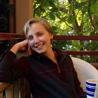 Nikkie Lester's Photo