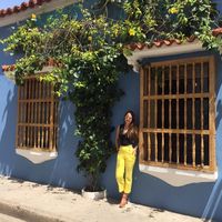 laura alvarez's Photo