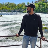 Vignesh Shaj的照片