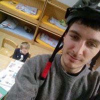 Francis  Devlin的照片