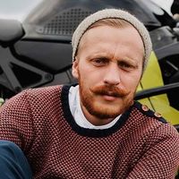 Aleś Petrowicz的照片