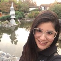 Andrea Ferreira's Photo