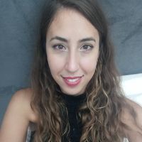 Veronica Falconi的照片