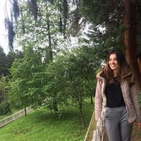 Nilüfer Uçmaklı的照片