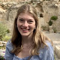 Emma Johnston的照片