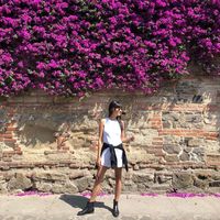 Jennifer Lara的照片