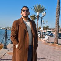 Amri Achref的照片