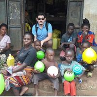 Ozgen Metin的照片