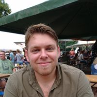 Peter Debono的照片