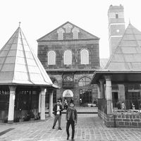 Burhan Mercen的照片