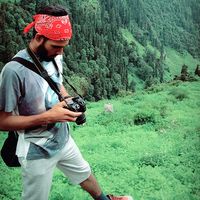 شالو جعفر's Photo