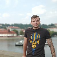 Yaroslav Manevskyi的照片