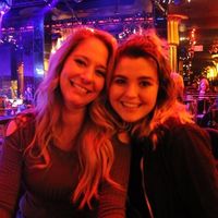 Daphne Monro的照片