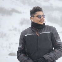 abhishek pandey的照片