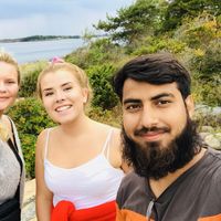 Shahid Khan的照片