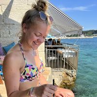 Anna Nizovec的照片