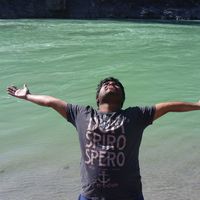 Sravan Reddy的照片