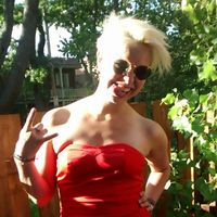 Charlotte Gilbert的照片