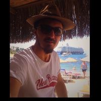 ahmet can Güven的照片