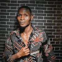 Wasswa Adrian的照片