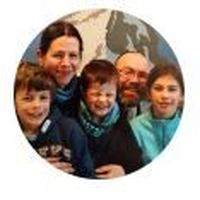 CAROLE and family's Photo