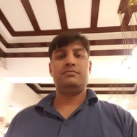 Shmayal Raza的照片