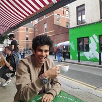 Dhruv Kabra的照片