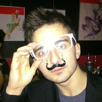 Hugues BENOIST's Photo