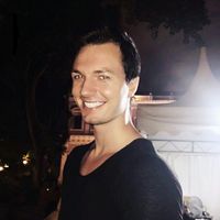 Nout van den Bos的照片