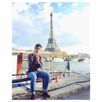 Sebastián Luna的照片