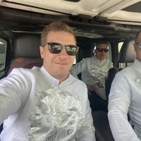 Viktor Goldi的照片