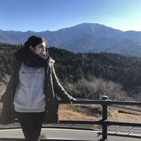 Anahita JALILI的照片