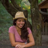 Nikoletta Daranyi的照片