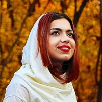 Azadeh Azad的照片