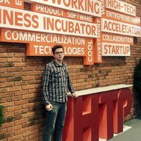 Alexander Azarov的照片